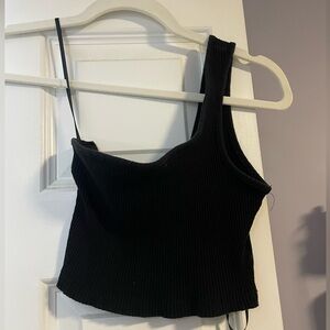 One shoulder crop top